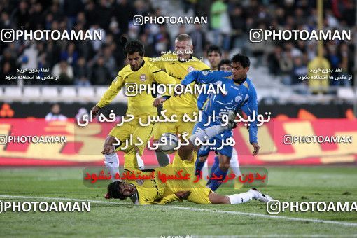 1174412, Tehran, [*parameter:4*], Iran Pro League، Persian Gulf Cup، 2010-11 season، Second Leg، Week 23، Esteghlal 3 v ۱ Naft Tehran on 2011/02/18 at Azadi Stadium