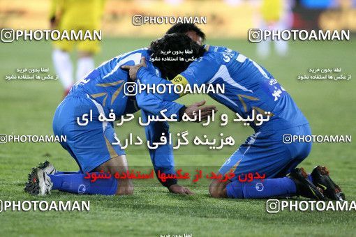 1174420, Tehran, [*parameter:4*], Iran Pro League، Persian Gulf Cup، 2010-11 season، Second Leg، Week 23، Esteghlal 3 v ۱ Naft Tehran on 2011/02/18 at Azadi Stadium