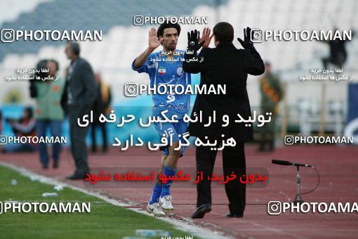 1174637, Tehran, [*parameter:4*], لیگ برتر فوتبال ایران، Persian Gulf Cup، Week 23، Second Leg، Esteghlal 3 v 1 Naft Tehran on 2011/02/18 at Azadi Stadium