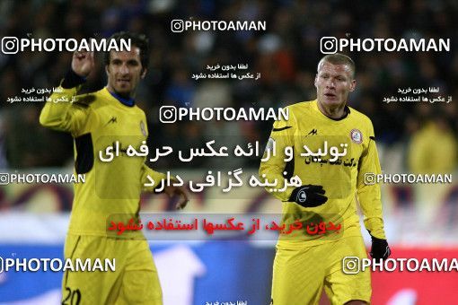 1174733, Tehran, [*parameter:4*], لیگ برتر فوتبال ایران، Persian Gulf Cup، Week 23، Second Leg، Esteghlal 3 v 1 Naft Tehran on 2011/02/18 at Azadi Stadium