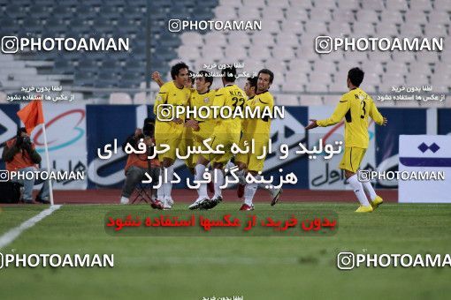 1174375, Tehran, [*parameter:4*], Iran Pro League، Persian Gulf Cup، 2010-11 season، Second Leg، Week 23، Esteghlal 3 v ۱ Naft Tehran on 2011/02/18 at Azadi Stadium