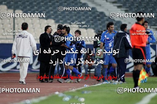 1174392, Tehran, [*parameter:4*], Iran Pro League، Persian Gulf Cup، 2010-11 season، Second Leg، Week 23، Esteghlal 3 v ۱ Naft Tehran on 2011/02/18 at Azadi Stadium