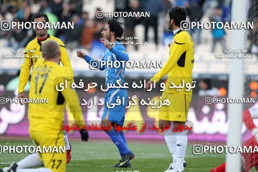 1174929, Tehran, [*parameter:4*], Iran Pro League، Persian Gulf Cup، 2010-11 season، Second Leg، Week 23، Esteghlal 3 v ۱ Naft Tehran on 2011/02/18 at Azadi Stadium