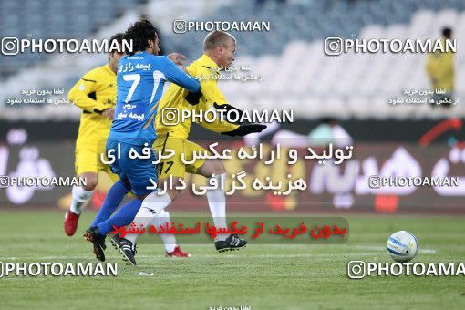 1174977, Tehran, [*parameter:4*], لیگ برتر فوتبال ایران، Persian Gulf Cup، Week 23، Second Leg، Esteghlal 3 v 1 Naft Tehran on 2011/02/18 at Azadi Stadium