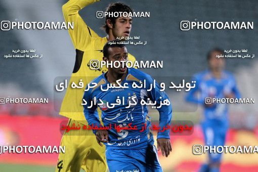 1174831, Tehran, [*parameter:4*], لیگ برتر فوتبال ایران، Persian Gulf Cup، Week 23، Second Leg، Esteghlal 3 v 1 Naft Tehran on 2011/02/18 at Azadi Stadium