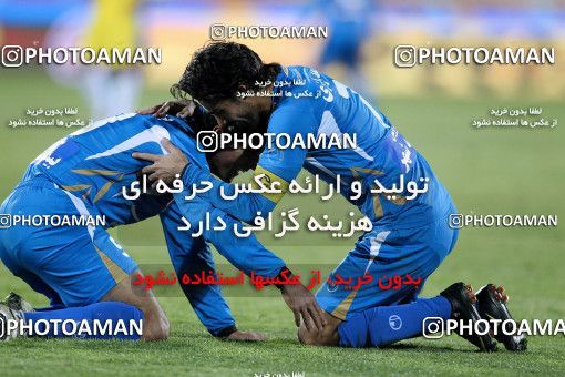 1174937, Tehran, [*parameter:4*], Iran Pro League، Persian Gulf Cup، 2010-11 season، Second Leg، Week 23، Esteghlal 3 v ۱ Naft Tehran on 2011/02/18 at Azadi Stadium