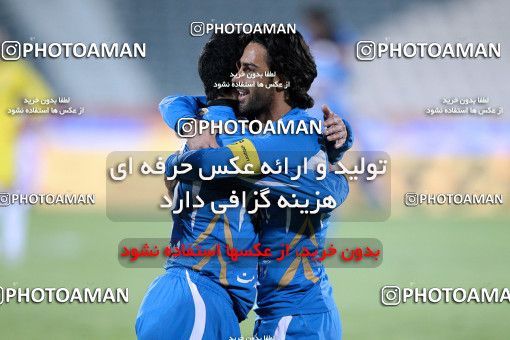 1174909, Tehran, [*parameter:4*], Iran Pro League، Persian Gulf Cup، 2010-11 season، Second Leg، Week 23، Esteghlal 3 v ۱ Naft Tehran on 2011/02/18 at Azadi Stadium