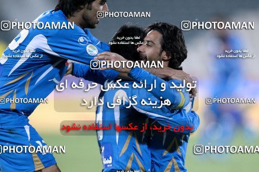 1174761, Tehran, [*parameter:4*], Iran Pro League، Persian Gulf Cup، 2010-11 season، Second Leg، Week 23، Esteghlal 3 v ۱ Naft Tehran on 2011/02/18 at Azadi Stadium