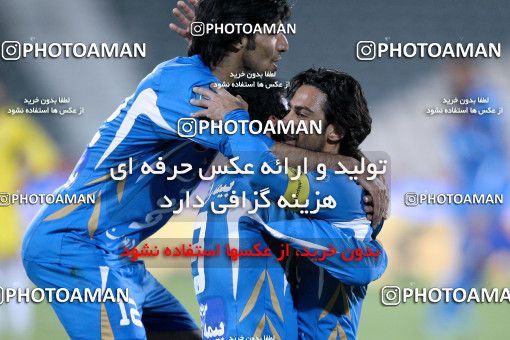 1174998, Tehran, [*parameter:4*], Iran Pro League، Persian Gulf Cup، 2010-11 season، Second Leg، Week 23، Esteghlal 3 v ۱ Naft Tehran on 2011/02/18 at Azadi Stadium