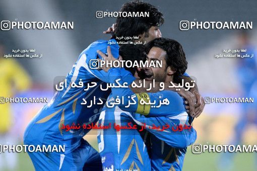 1175028, Tehran, [*parameter:4*], Iran Pro League، Persian Gulf Cup، 2010-11 season، Second Leg، Week 23، Esteghlal 3 v ۱ Naft Tehran on 2011/02/18 at Azadi Stadium