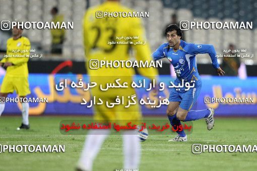 1174826, Tehran, [*parameter:4*], لیگ برتر فوتبال ایران، Persian Gulf Cup، Week 23، Second Leg، Esteghlal 3 v 1 Naft Tehran on 2011/02/18 at Azadi Stadium