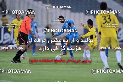 1174460, Tehran, [*parameter:4*], Iran Pro League، Persian Gulf Cup، 2010-11 season، Second Leg، Week 23، Esteghlal 3 v ۱ Naft Tehran on 2011/02/18 at Azadi Stadium