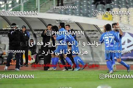 1174427, Tehran, [*parameter:4*], Iran Pro League، Persian Gulf Cup، 2010-11 season، Second Leg، Week 23، Esteghlal 3 v ۱ Naft Tehran on 2011/02/18 at Azadi Stadium