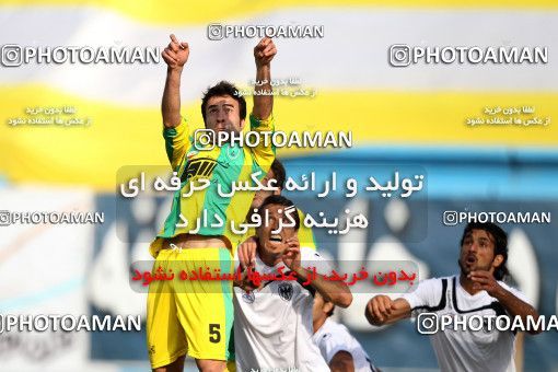 1176792, Tehran, Iran, Iran Pro League، Persian Gulf Cup، 2010-11 season، Second Leg، Week 24، Rah Ahan ۱ v ۱ Shahin Boushehr on 2011/02/25 at Ekbatan Stadium