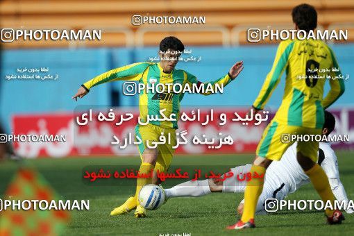 1176605, Tehran, Iran, Iran Pro League، Persian Gulf Cup، 2010-11 season، Second Leg، Week 24، Rah Ahan ۱ v ۱ Shahin Boushehr on 2011/02/25 at Ekbatan Stadium