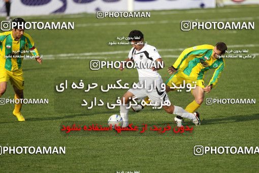 1176831, Tehran, Iran, Iran Pro League، Persian Gulf Cup، 2010-11 season، Second Leg، Week 24، Rah Ahan ۱ v ۱ Shahin Boushehr on 2011/02/25 at Ekbatan Stadium