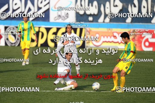 1176813, Tehran, Iran, Iran Pro League، Persian Gulf Cup، 2010-11 season، Second Leg، Week 24، Rah Ahan ۱ v ۱ Shahin Boushehr on 2011/02/25 at Ekbatan Stadium