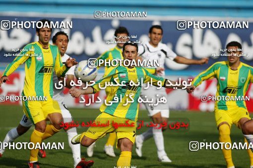 1175924, Tehran, Iran, Iran Pro League، Persian Gulf Cup، 2010-11 season، Second Leg، Week 24، Rah Ahan ۱ v ۱ Shahin Boushehr on 2011/02/25 at Ekbatan Stadium