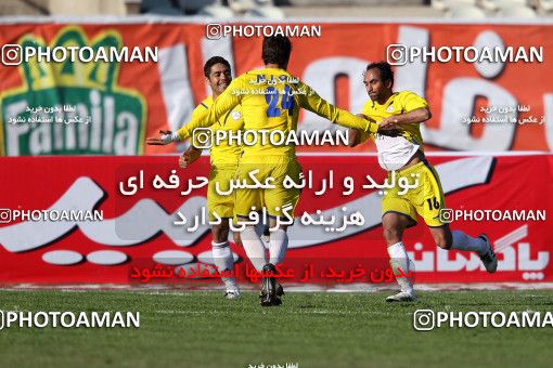 1179956, Tehran, [*parameter:4*], Iran Pro League، Persian Gulf Cup، 2010-11 season، Second Leg، Week 25، Naft Tehran 4 v ۱ Paykan on 2011/03/05 at Shahid Dastgerdi Stadium