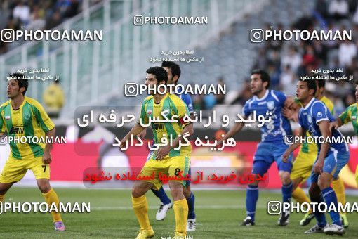 1186450, Tehran, Iran, Iran Pro League، Persian Gulf Cup، 2010-11 season، Second Leg، Week 30، Rah Ahan ۱ v ۰ Esteghlal on 2011/04/14 at Azadi Stadium