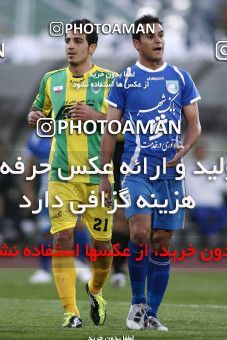 1186958, Tehran, Iran, Iran Pro League، Persian Gulf Cup، 2010-11 season، Second Leg، Week 30، Rah Ahan ۱ v ۰ Esteghlal on 2011/04/14 at Azadi Stadium