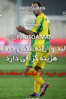 1187027, Tehran, Iran, لیگ برتر فوتبال ایران، Persian Gulf Cup، Week 30، Second Leg، Rah Ahan 1 v 0 Esteghlal on 2011/04/14 at Azadi Stadium