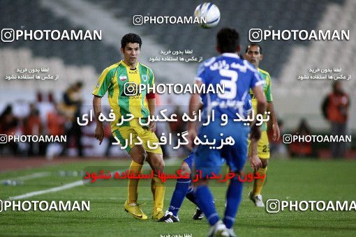 1187028, Tehran, Iran, Iran Pro League، Persian Gulf Cup، 2010-11 season، Second Leg، Week 30، Rah Ahan ۱ v ۰ Esteghlal on 2011/04/14 at Azadi Stadium