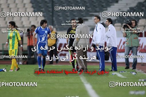 1186356, Tehran, Iran, Iran Pro League، Persian Gulf Cup، 2010-11 season، Second Leg، Week 30، Rah Ahan ۱ v ۰ Esteghlal on 2011/04/14 at Azadi Stadium