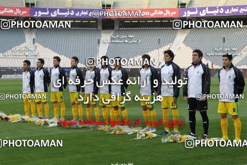 1187301, Tehran, Iran, Iran Pro League، Persian Gulf Cup، 2010-11 season، Second Leg، Week 30، Rah Ahan ۱ v ۰ Esteghlal on 2011/04/14 at Azadi Stadium