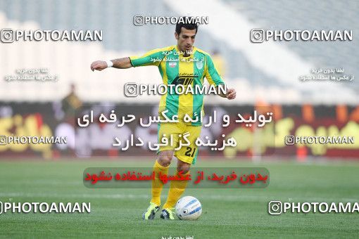 1187440, Tehran, Iran, Iran Pro League، Persian Gulf Cup، 2010-11 season، Second Leg، Week 30، Rah Ahan ۱ v ۰ Esteghlal on 2011/04/14 at Azadi Stadium