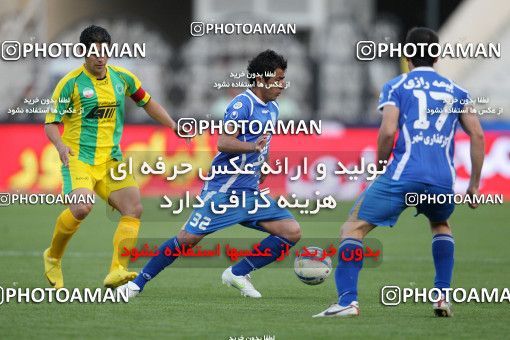 1187438, Tehran, Iran, Iran Pro League، Persian Gulf Cup، 2010-11 season، Second Leg، Week 30، Rah Ahan ۱ v ۰ Esteghlal on 2011/04/14 at Azadi Stadium