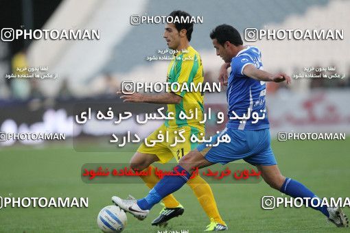 1187367, Tehran, Iran, Iran Pro League، Persian Gulf Cup، 2010-11 season، Second Leg، Week 30، Rah Ahan ۱ v ۰ Esteghlal on 2011/04/14 at Azadi Stadium