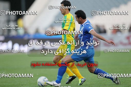 1187372, Tehran, Iran, Iran Pro League، Persian Gulf Cup، 2010-11 season، Second Leg، Week 30، Rah Ahan ۱ v ۰ Esteghlal on 2011/04/14 at Azadi Stadium