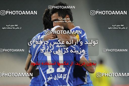 1187416, Tehran, Iran, Iran Pro League، Persian Gulf Cup، 2010-11 season، Second Leg، Week 30، Rah Ahan ۱ v ۰ Esteghlal on 2011/04/14 at Azadi Stadium