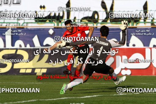 1186622, Isfahan,Fooladshahr, [*parameter:4*], Iran Pro League، Persian Gulf Cup، 2010-11 season، Second Leg، Week 29، Zob Ahan Esfahan ۰ v 3 Persepolis on 2011/04/10 at Foolad Shahr Stadium