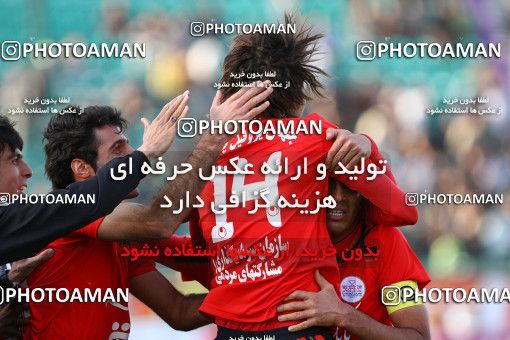 1186691, Isfahan,Fooladshahr, [*parameter:4*], Iran Pro League، Persian Gulf Cup، 2010-11 season، Second Leg، Week 29، Zob Ahan Esfahan ۰ v 3 Persepolis on 2011/04/10 at Foolad Shahr Stadium