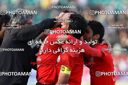 1186609, Isfahan,Fooladshahr, [*parameter:4*], Iran Pro League، Persian Gulf Cup، 2010-11 season، Second Leg، Week 29، Zob Ahan Esfahan ۰ v 3 Persepolis on 2011/04/10 at Foolad Shahr Stadium