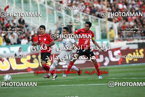 1187796, Tehran, Iran, Iran Pro League، Persian Gulf Cup، 2010-11 season، Second Leg، Week 31، Persepolis 2 v ۱ Steel Azin on 2011/04/15 at Azadi Stadium