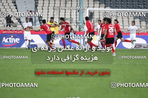 1187822, Tehran, Iran, Iran Pro League، Persian Gulf Cup، 2010-11 season، Second Leg، Week 31، Persepolis 2 v ۱ Steel Azin on 2011/04/15 at Azadi Stadium