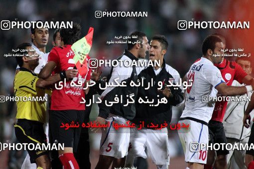 1186836, Tehran, Iran, Iran Pro League، Persian Gulf Cup، 2010-11 season، Second Leg، Week 31، Persepolis 2 v ۱ Steel Azin on 2011/04/15 at Azadi Stadium