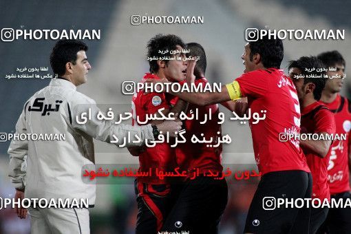 1186717, Tehran, Iran, Iran Pro League، Persian Gulf Cup، 2010-11 season، Second Leg، Week 31، Persepolis 2 v ۱ Steel Azin on 2011/04/15 at Azadi Stadium