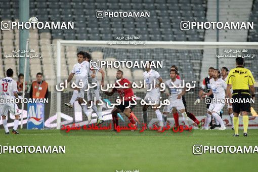 1186852, Tehran, Iran, Iran Pro League، Persian Gulf Cup، 2010-11 season، Second Leg، Week 31، Persepolis 2 v ۱ Steel Azin on 2011/04/15 at Azadi Stadium