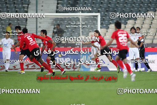 1186883, Tehran, Iran, Iran Pro League، Persian Gulf Cup، 2010-11 season، Second Leg، Week 31، Persepolis 2 v ۱ Steel Azin on 2011/04/15 at Azadi Stadium