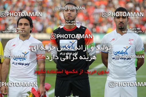 1188140, Tehran, Iran, Iran Pro League، Persian Gulf Cup، 2010-11 season، Second Leg، Week 31، Persepolis 2 v ۱ Steel Azin on 2011/04/15 at Azadi Stadium