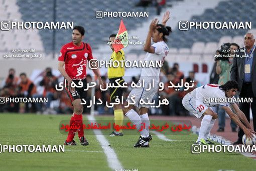 1188116, Tehran, Iran, Iran Pro League، Persian Gulf Cup، 2010-11 season، Second Leg، Week 31، Persepolis 2 v ۱ Steel Azin on 2011/04/15 at Azadi Stadium