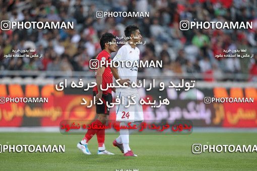 1188071, Tehran, Iran, Iran Pro League، Persian Gulf Cup، 2010-11 season، Second Leg، Week 31، Persepolis 2 v ۱ Steel Azin on 2011/04/15 at Azadi Stadium