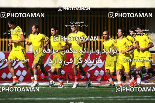 1188689, Karaj, [*parameter:4*], Iran Pro League، Persian Gulf Cup، 2010-11 season، Second Leg، Week 30، Saipa ۰ v ۰ Naft Tehran on 2011/04/15 at Enghelab Stadium