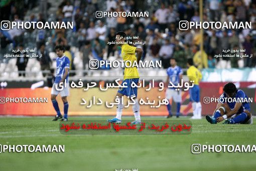 1189696, Tehran, Iran, لیگ برتر فوتبال ایران، Persian Gulf Cup، Week 31، Second Leg، Esteghlal 6 v 2 Sanat Naft Abadan on 2011/04/23 at Azadi Stadium