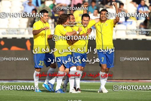 1190642, Tehran, Iran, Iran Pro League، Persian Gulf Cup، 2010-11 season، Second Leg، Week 31، Esteghlal 6 v 2 Sanat Naft Abadan on 2011/04/23 at Azadi Stadium