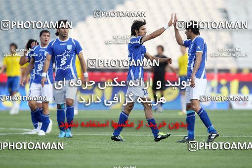 1190371, Tehran, Iran, لیگ برتر فوتبال ایران، Persian Gulf Cup، Week 31، Second Leg، Esteghlal 6 v 2 Sanat Naft Abadan on 2011/04/23 at Azadi Stadium